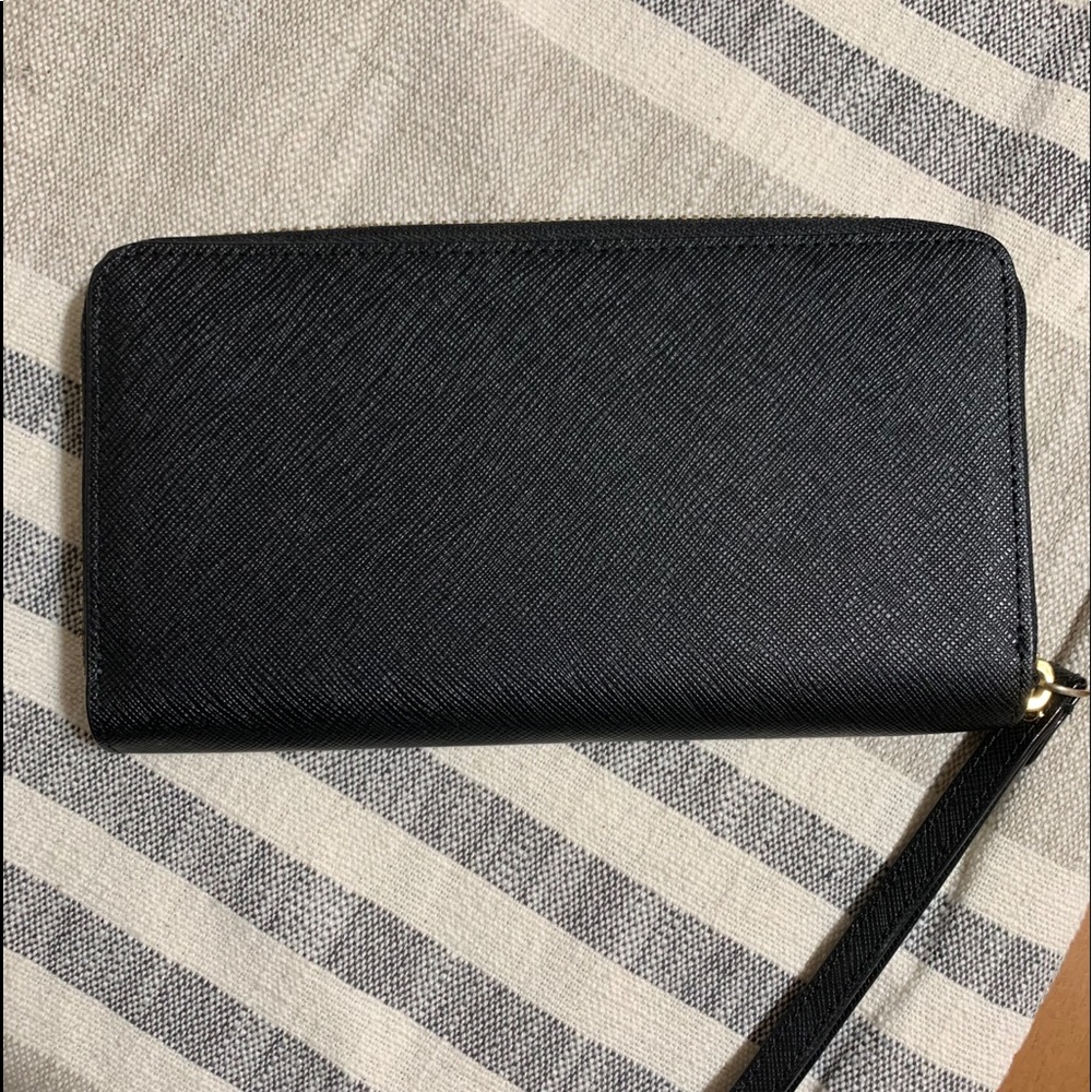 Kate Spade Wallet - Picture 2 of 5